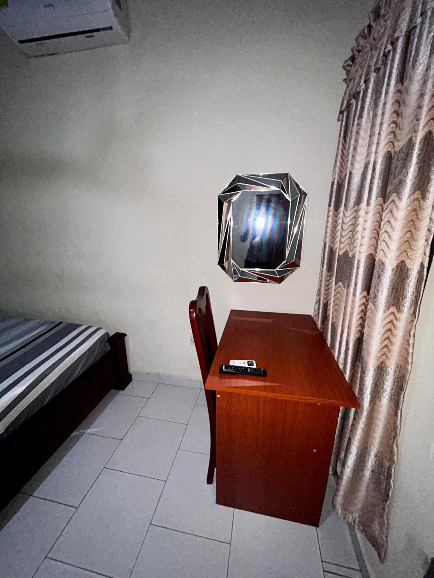 Adenta Jessie Hotel חדר תמונה